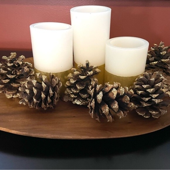 Gold Glitter Pine Cone, Set of 6 - Picture 3 of 6